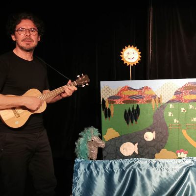 Lalie la licorne et les drôles de maisons